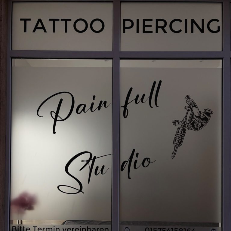 Schaufenster, Tattoomaschine